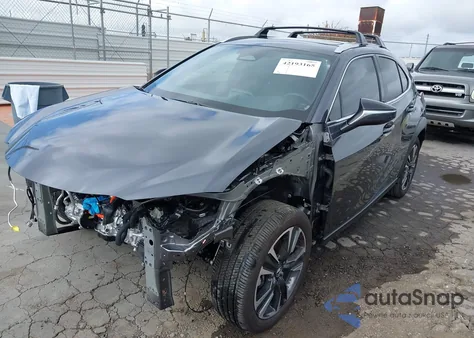 2025 Lexus Ux 300H z USA, uszkodzony, nr VIN JTHYBJAH7S2016872